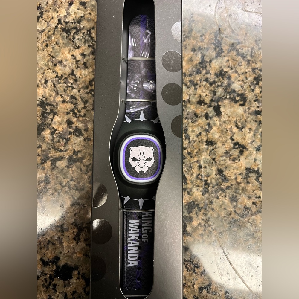 Brand new Black Panther Disney MagicBand+